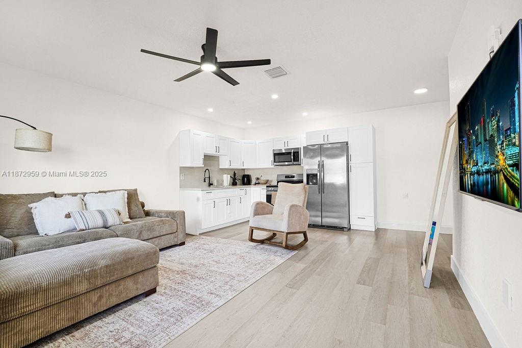 FAIRLAWN - Residential Income