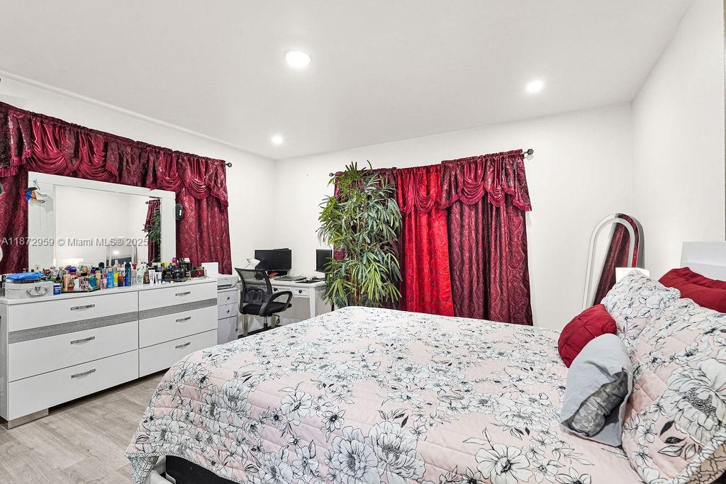 FAIRLAWN - Residential Income