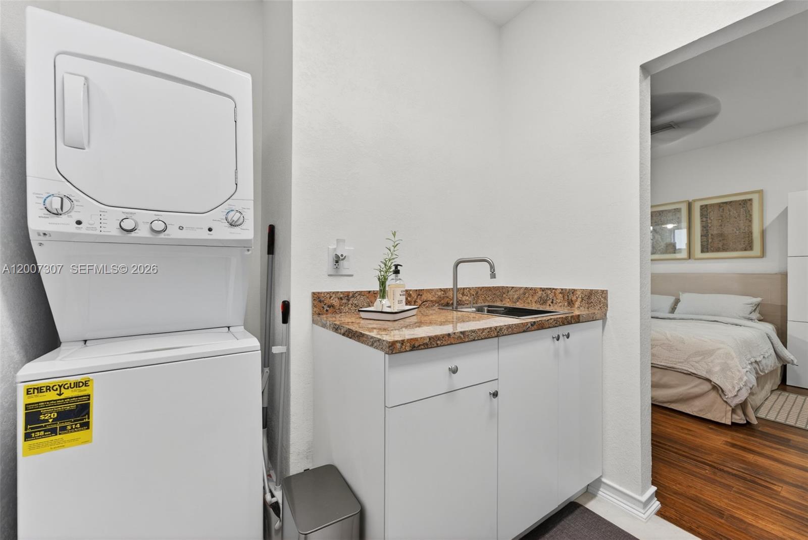 FLAMINGO PARK - Residential