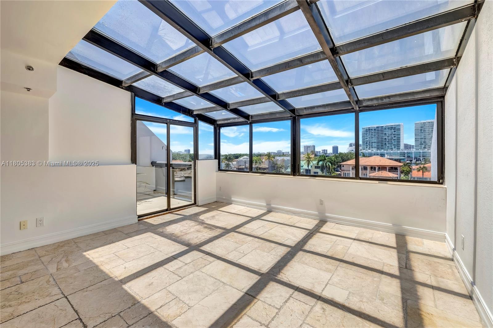 401 Poinciana Dr 1225