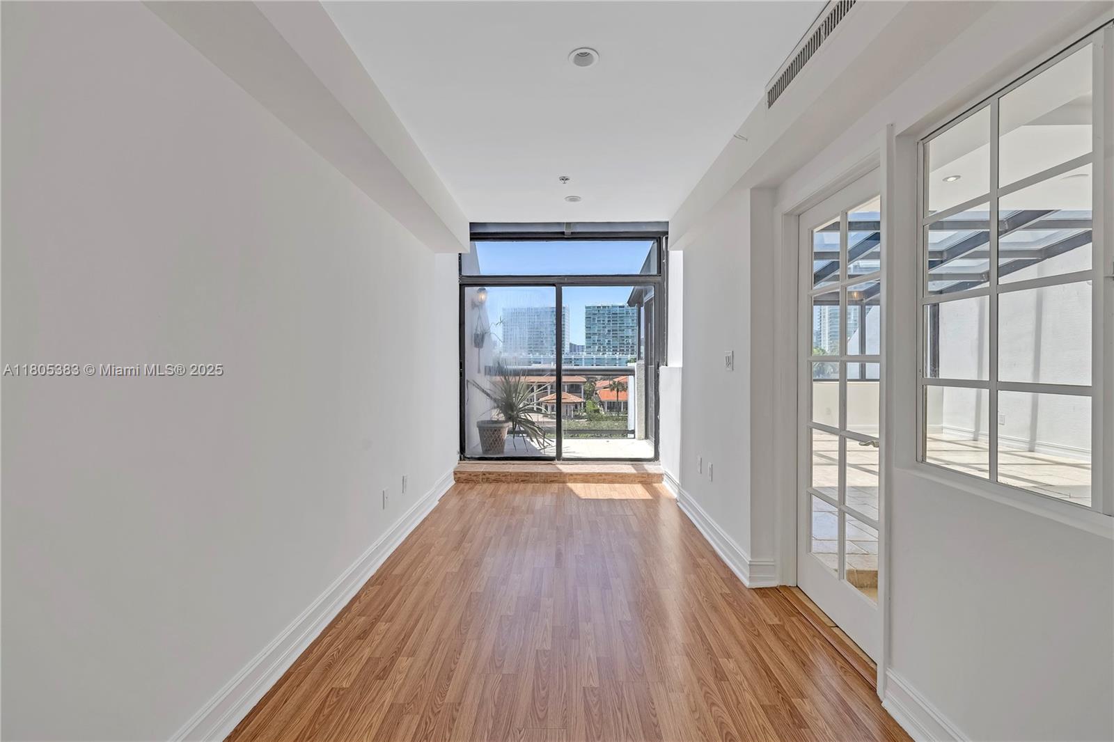 POINCIANA IS YT & RCQ CLU - Residential