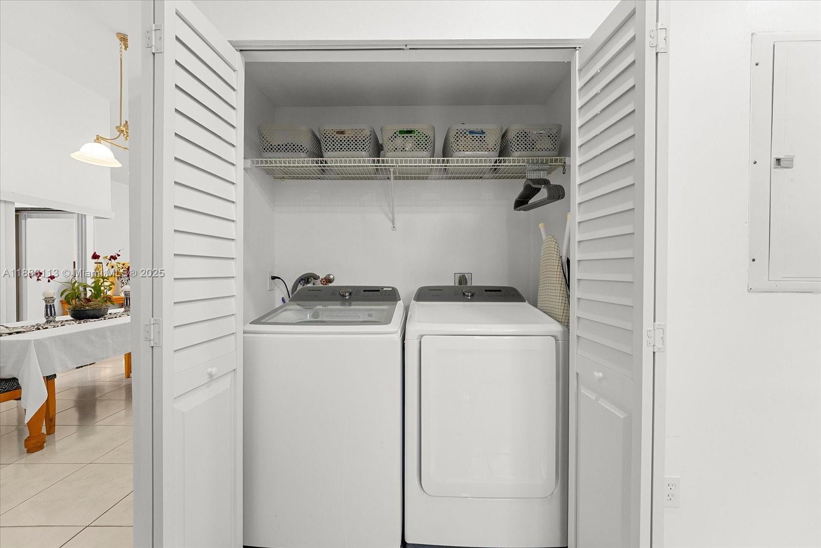 COUNTRY STAR SEC 1 - Residential