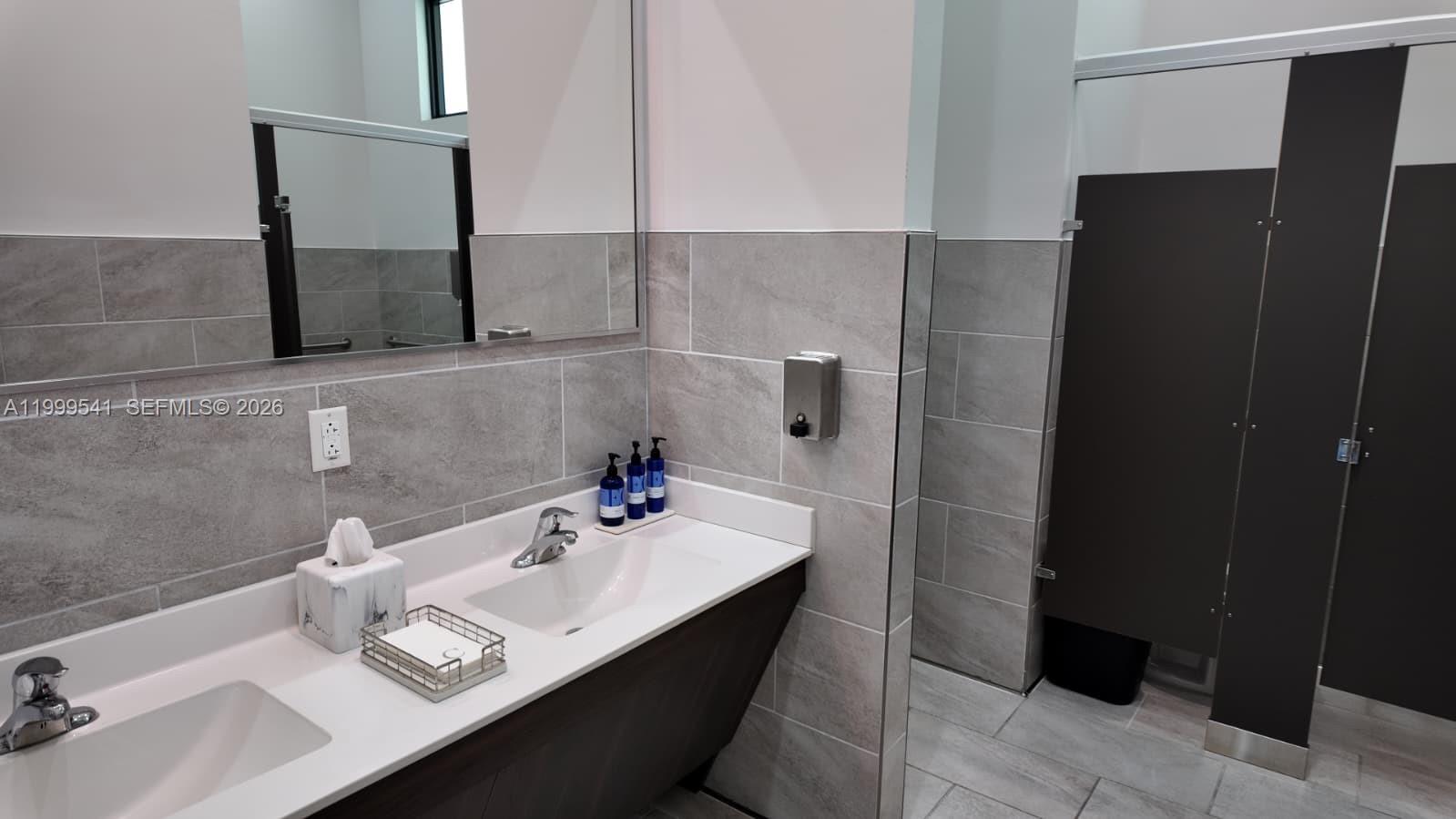 SILVER PALM RESIDENTIAL H - Residential