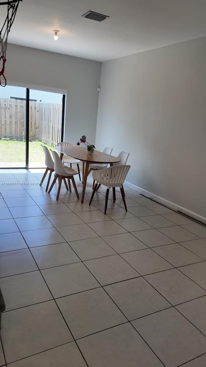 SILVER PALM RESIDENTIAL H - Residential