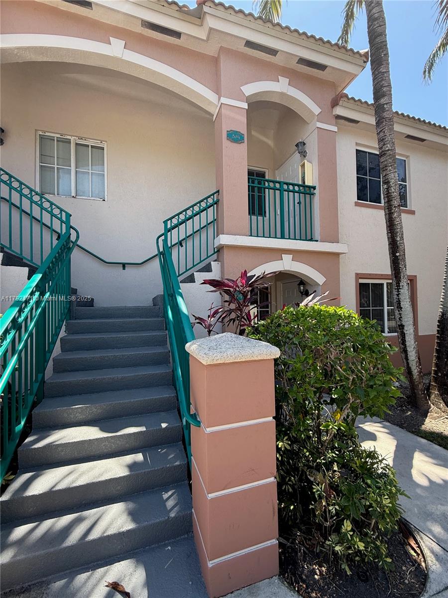 1300 SE 29th St 205