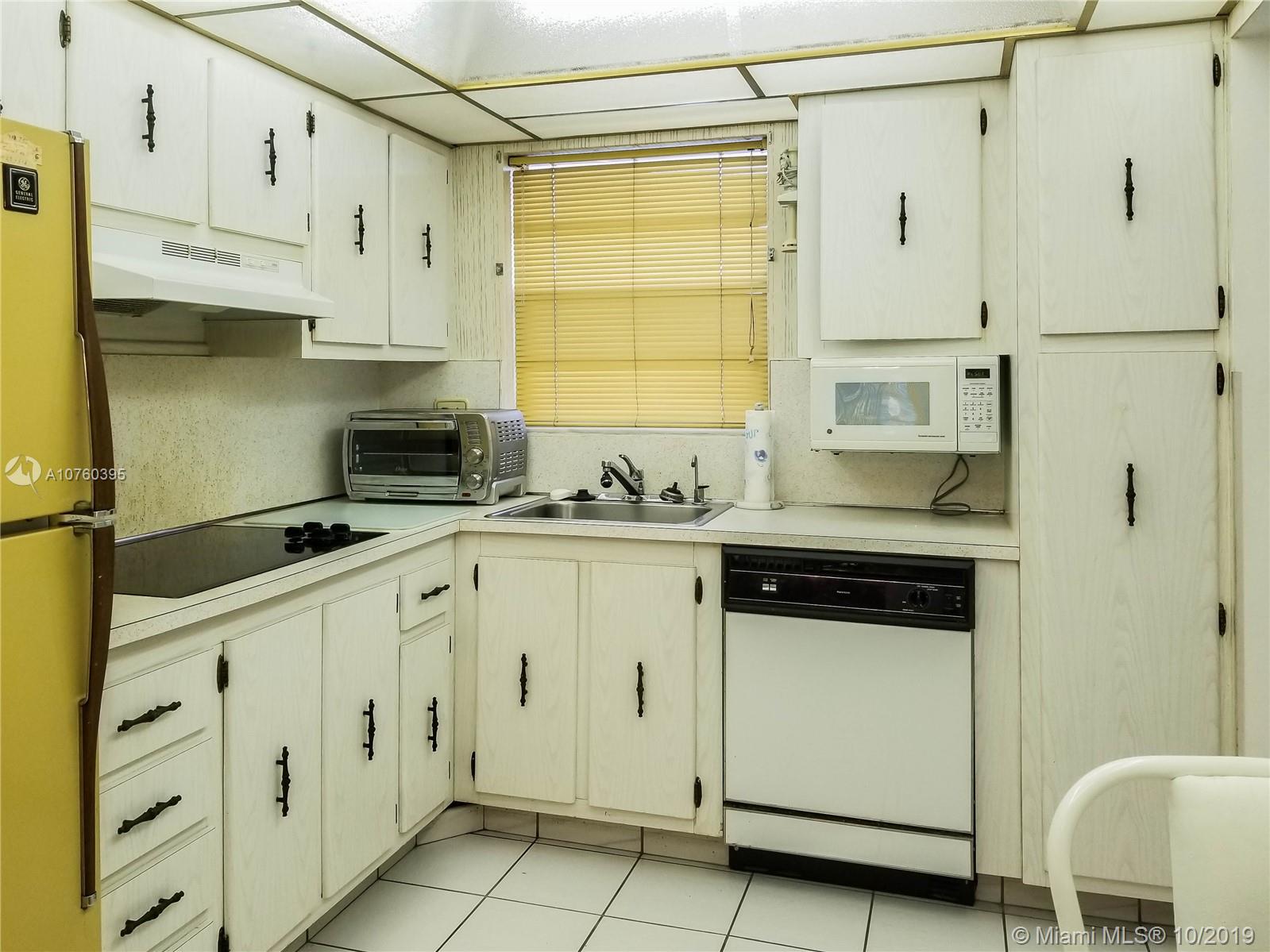 APPLEGREEN APTS 1 - Residential