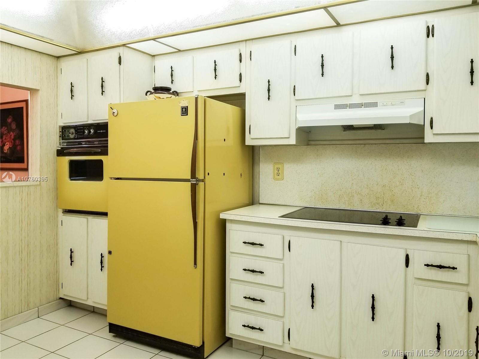 APPLEGREEN APTS 1 - Residential