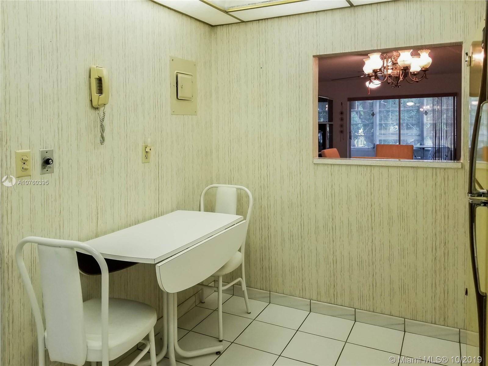 APPLEGREEN APTS 1 - Residential