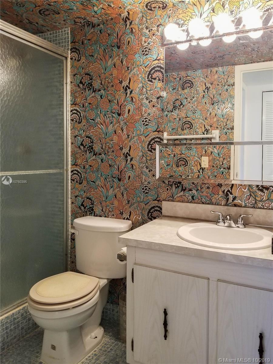 APPLEGREEN APTS 1 - Residential