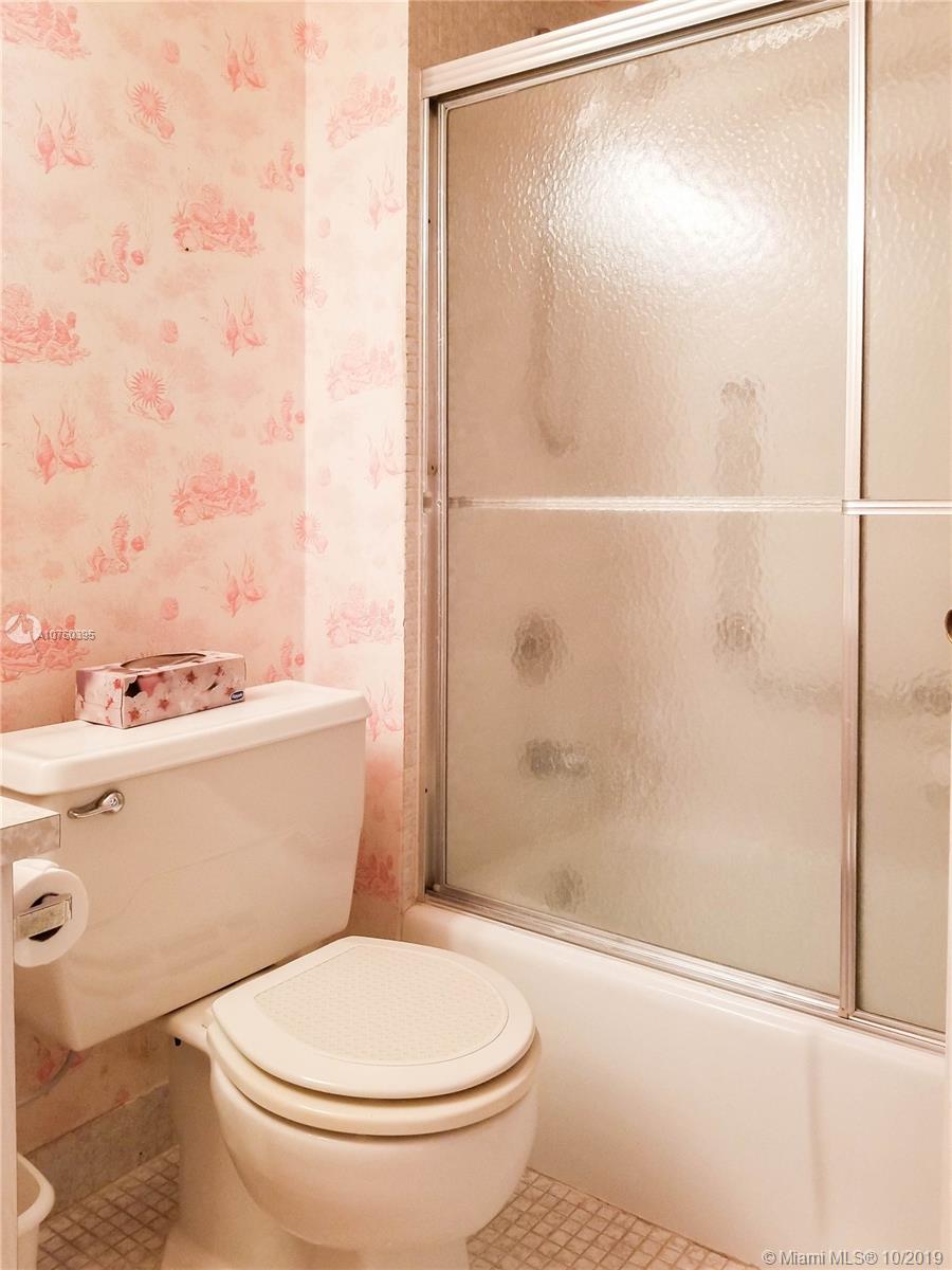 APPLEGREEN APTS 1 - Residential