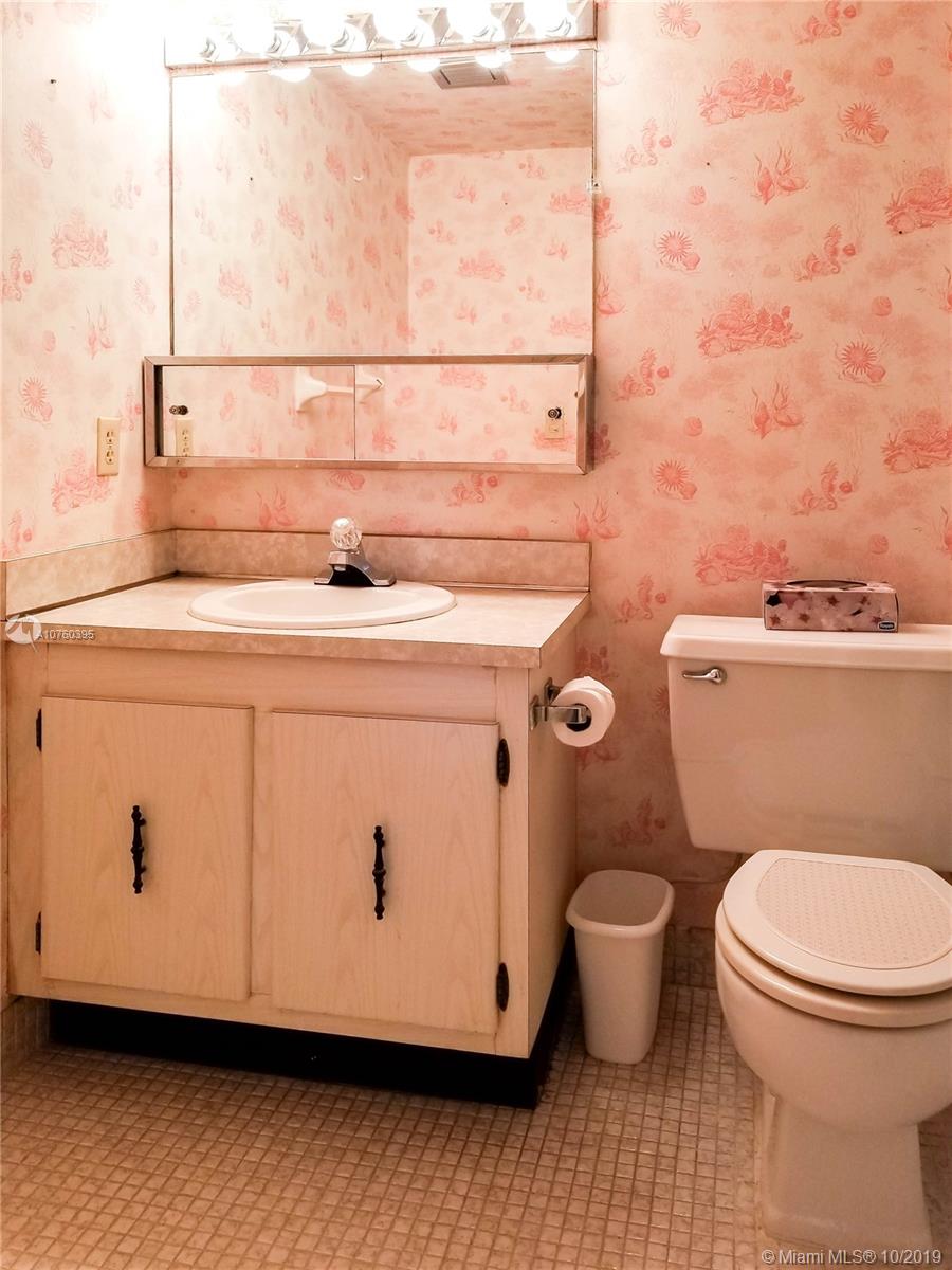 APPLEGREEN APTS 1 - Residential