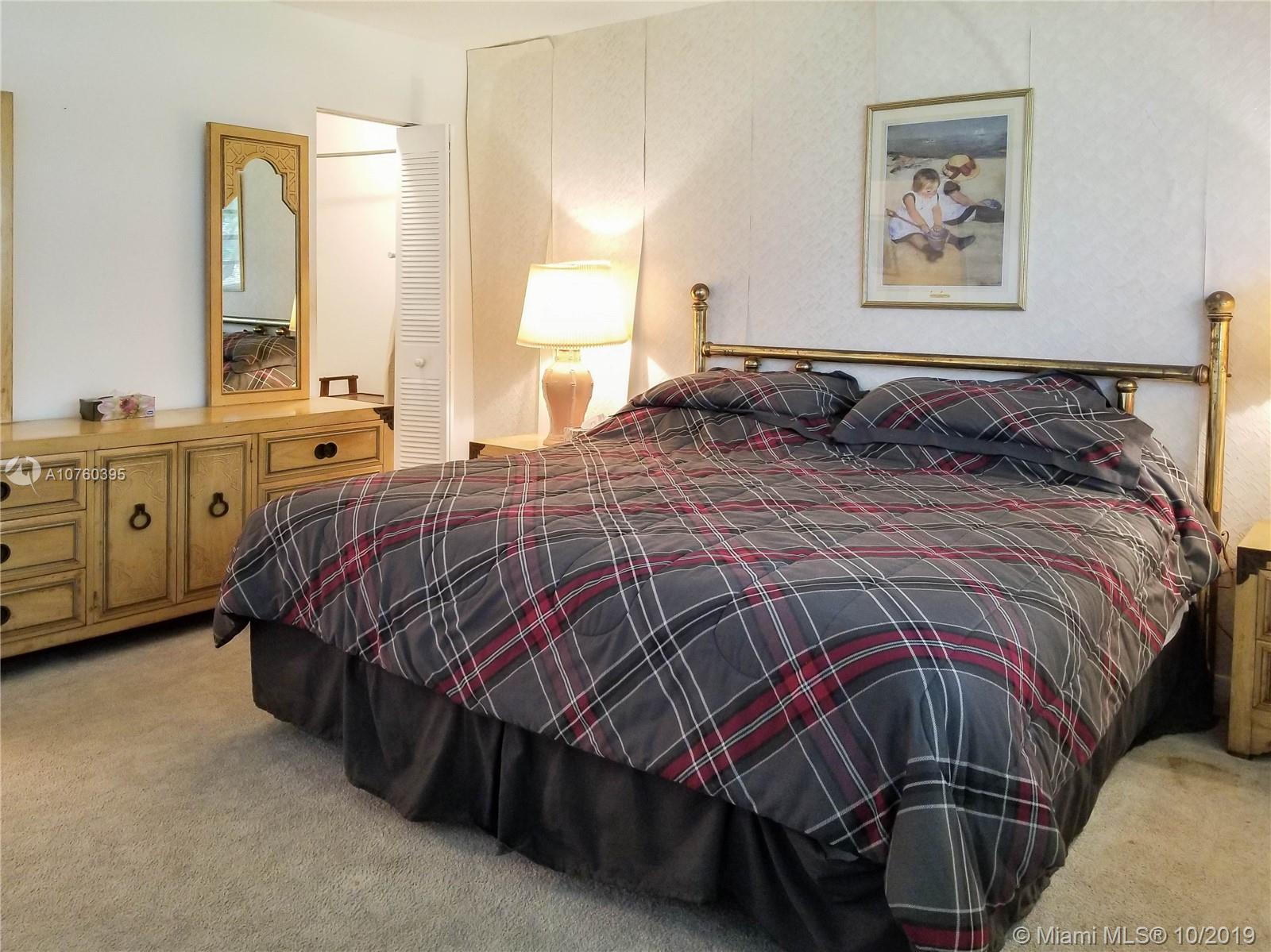 APPLEGREEN APTS 1 - Residential