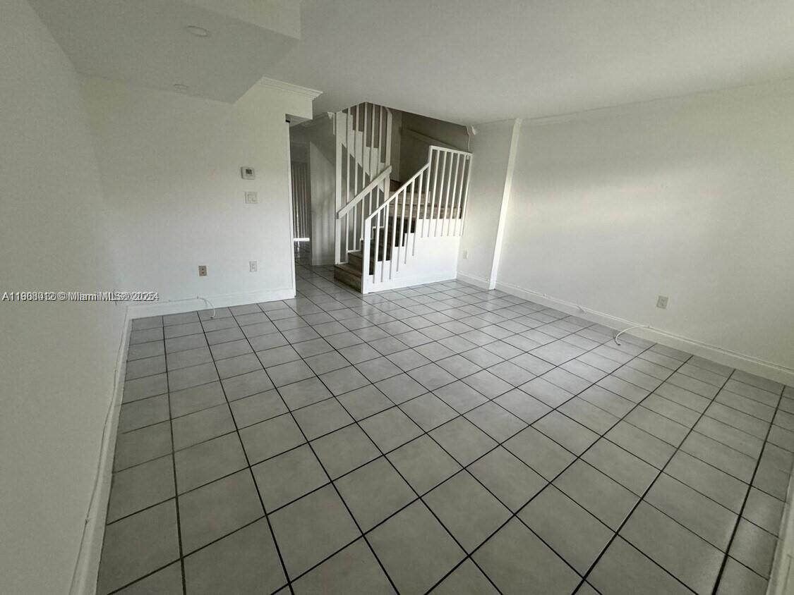 SUNRISE AT SUNSET VIEW CO - Residential Lease