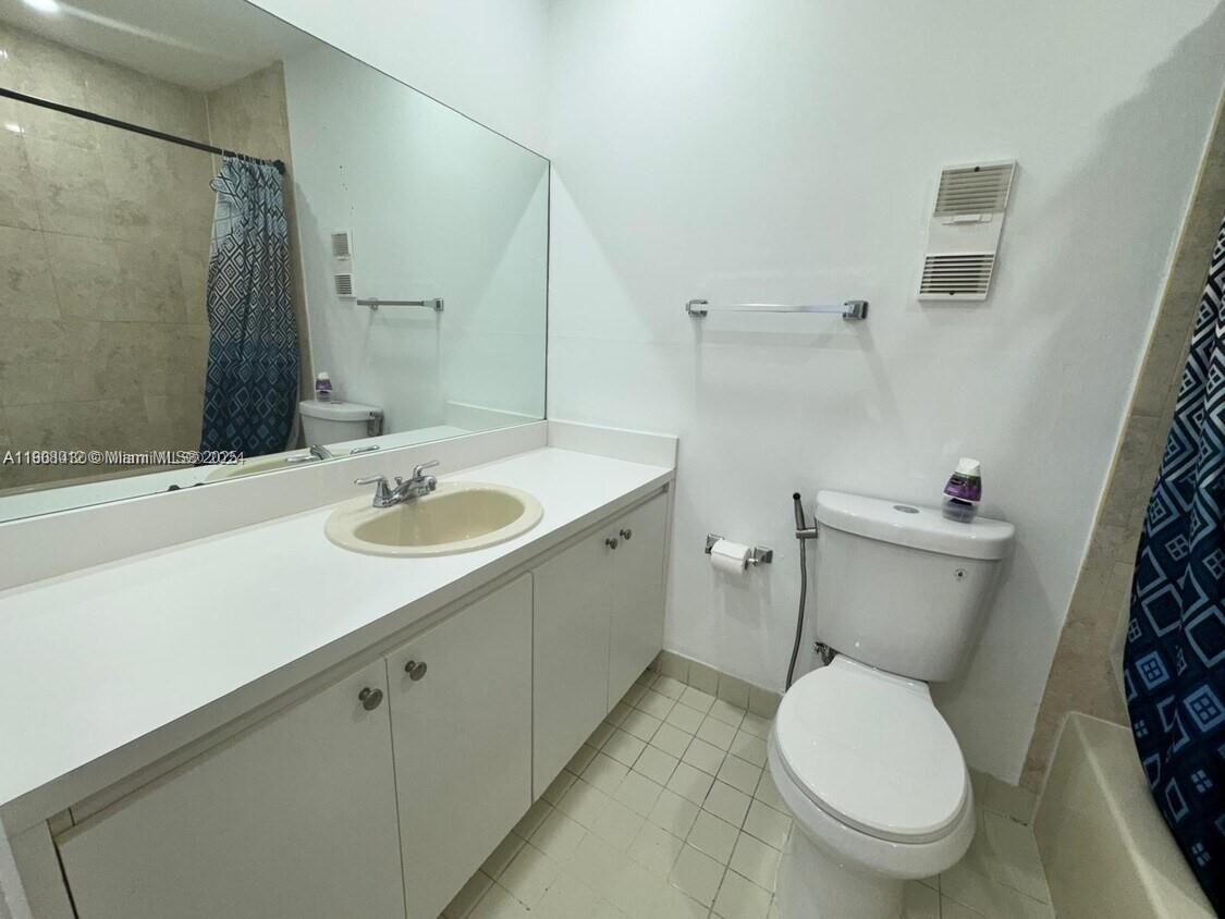 SUNRISE AT SUNSET VIEW CO - Residential Lease