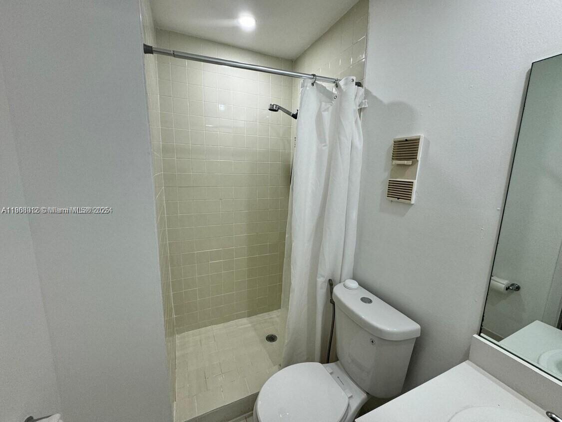 SUNRISE AT SUNSET VIEW CO - Residential Lease