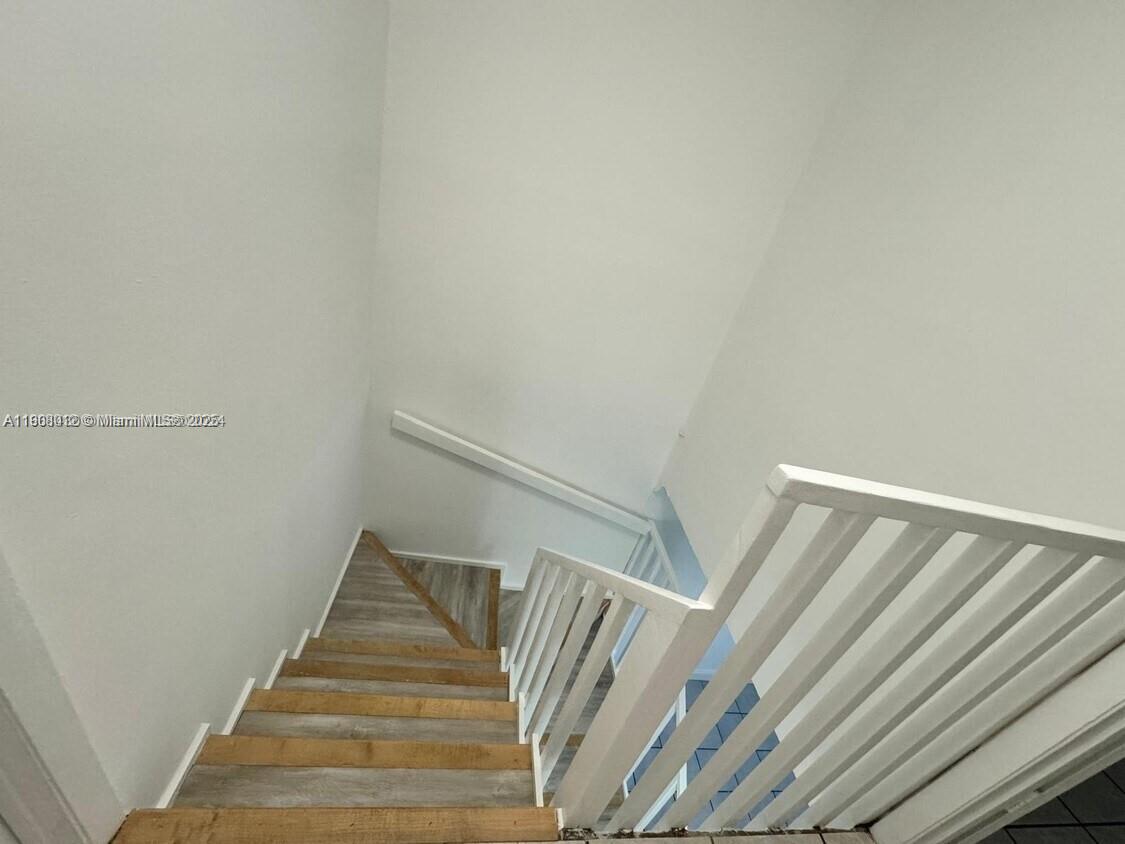 SUNRISE AT SUNSET VIEW CO - Residential Lease