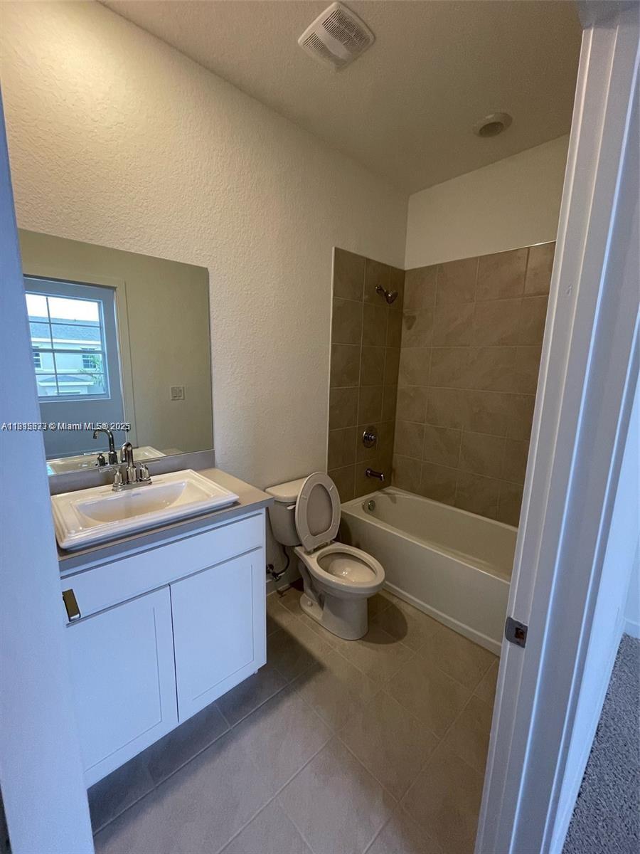 FVP SUBDIVISION - Residential Lease