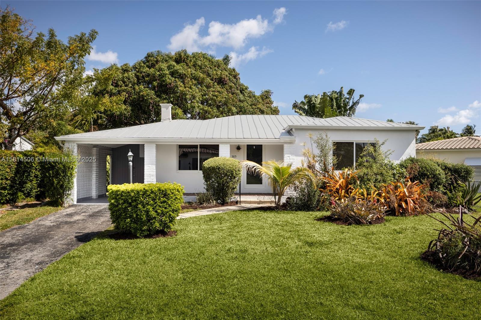 385 Ne 117th St, Miami, Broward County, Florida - 2 Bedrooms  
1 Bathrooms - 