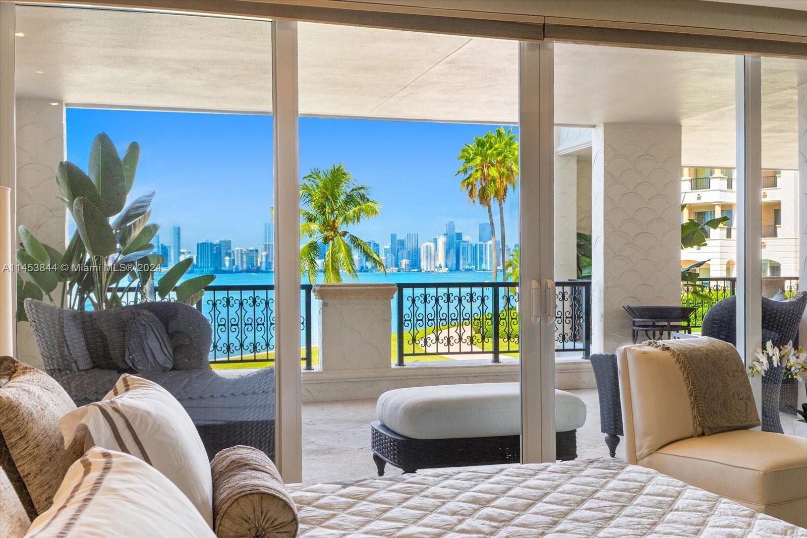 BAYVIEW AT FISHER ISL CON - Residential