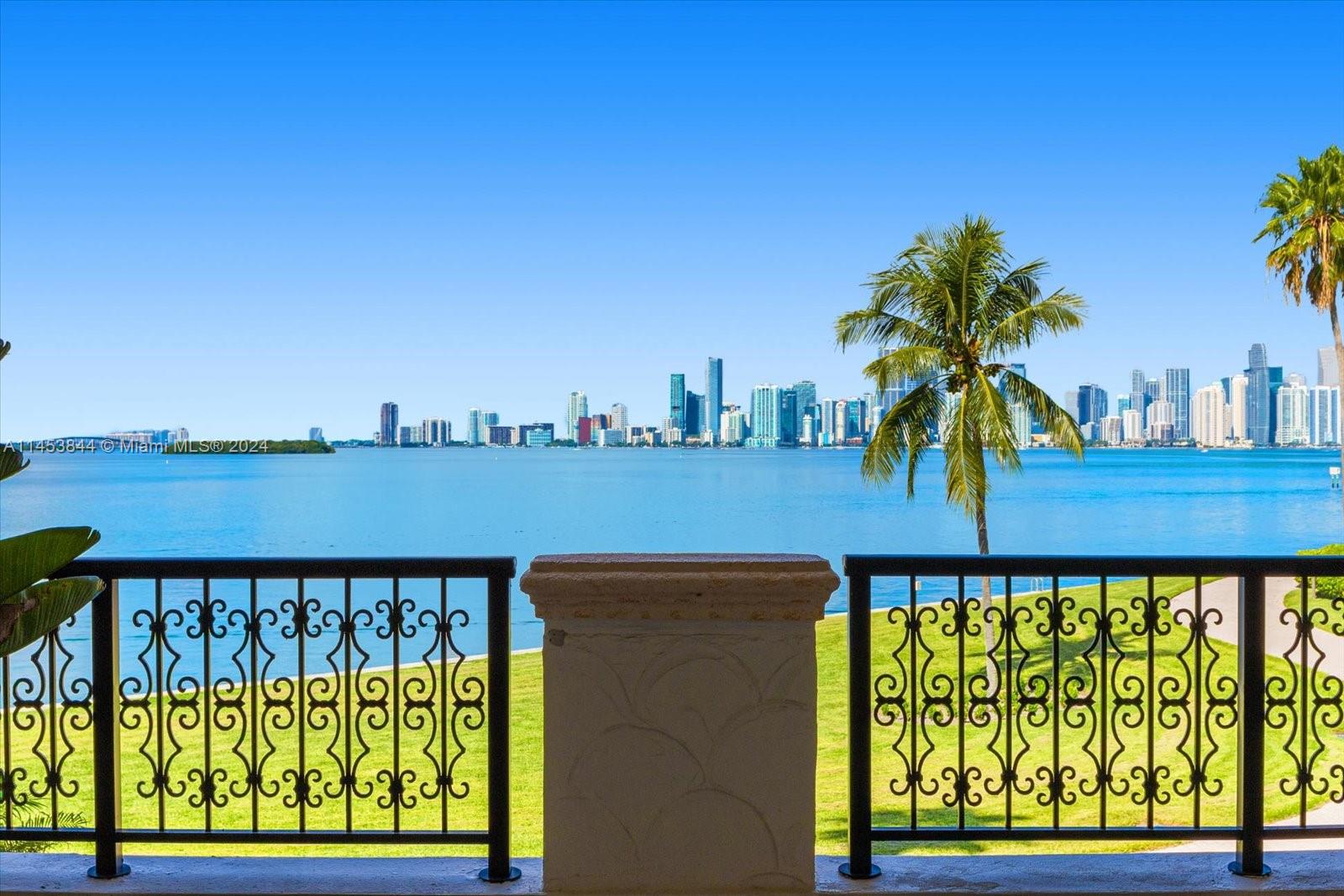 BAYVIEW AT FISHER ISL CON - Residential