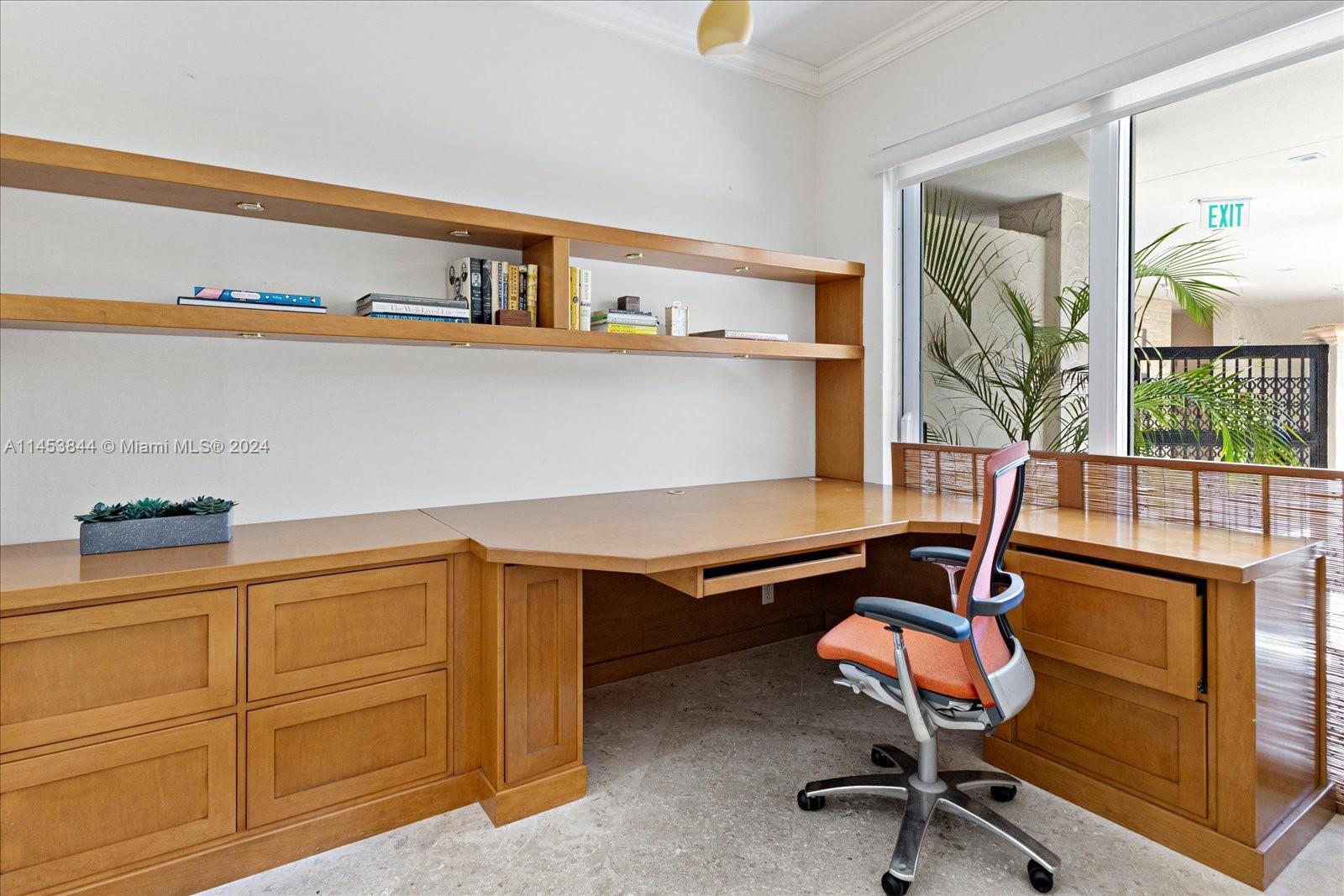 BAYVIEW AT FISHER ISL CON - Residential