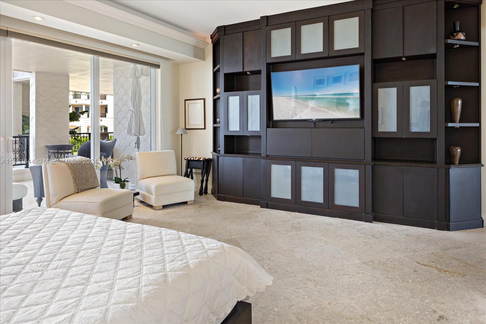 BAYVIEW AT FISHER ISL CON - Residential