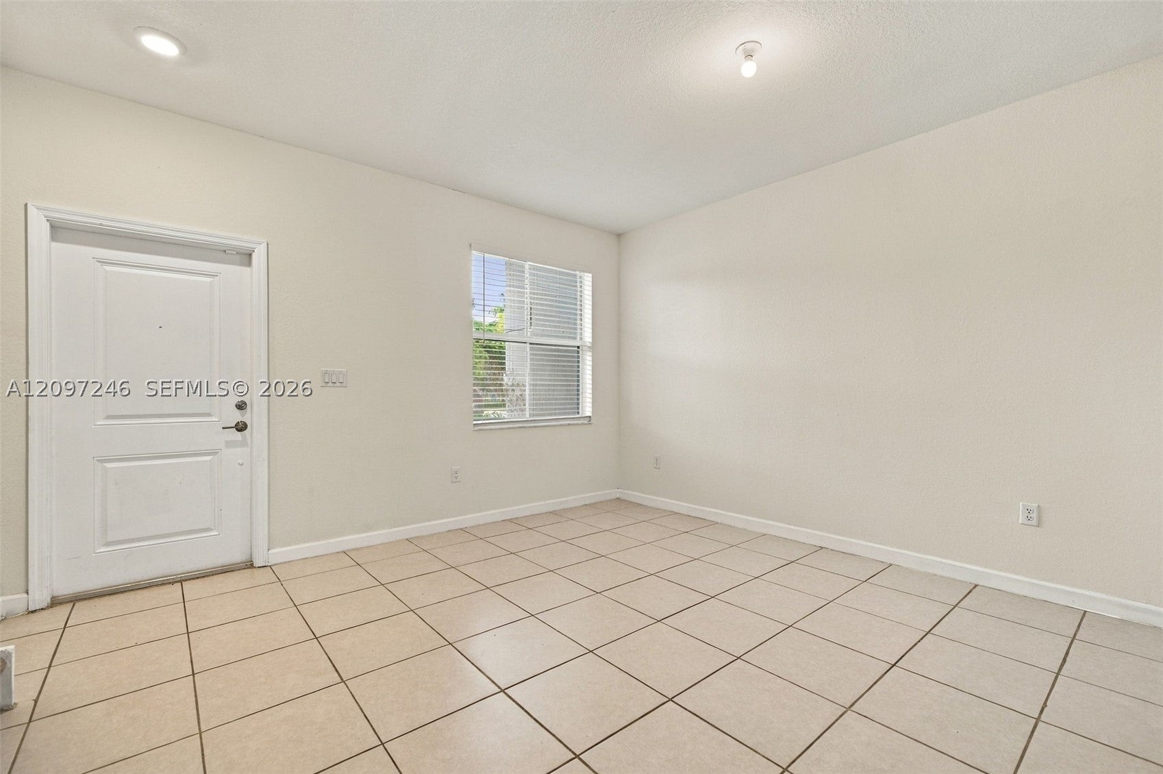 2686 SE 18TH ST, Homestead, FL, 33035/$324,900 4 2686 SE 18TH ST