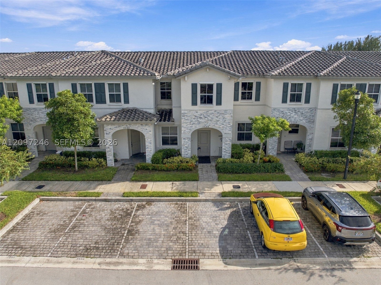 2686 SE 18TH ST, Homestead, FL, 33035/$324,900 1 2686 SE 18TH ST