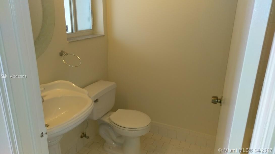 WEITZER SERENA LAKES TOWN - Residential Lease