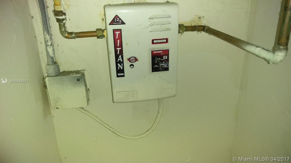 WEITZER SERENA LAKES TOWN - Residential Lease