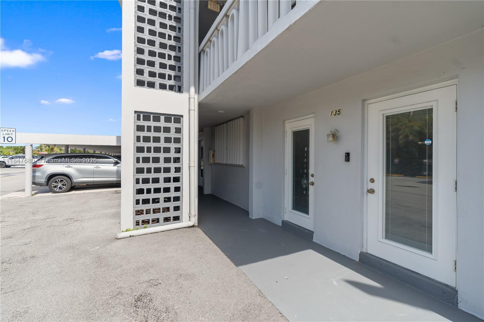 1040 SE 4th Ave 135