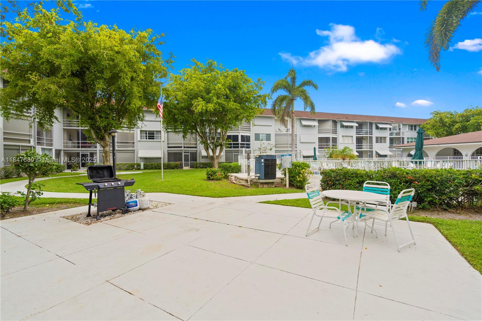 DEERFIELD BEACH GARDENS C - Residential