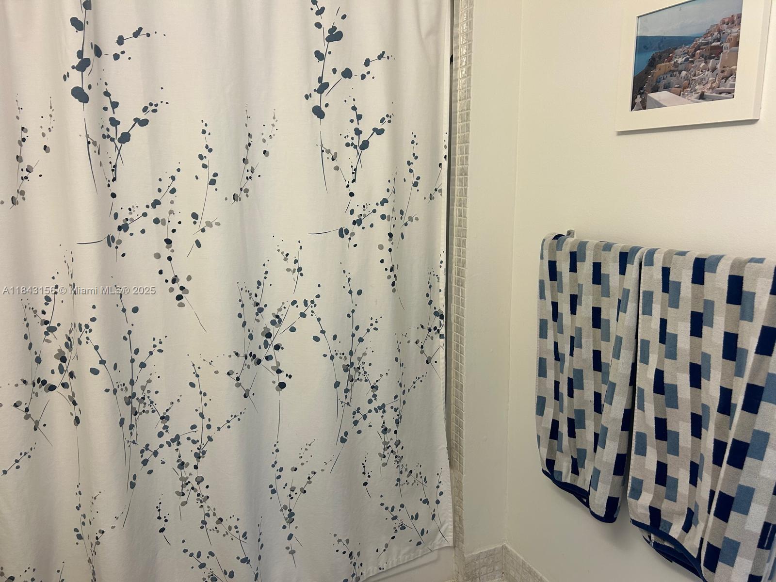 SOMERSET NO FIVE CONDO - Residential Lease