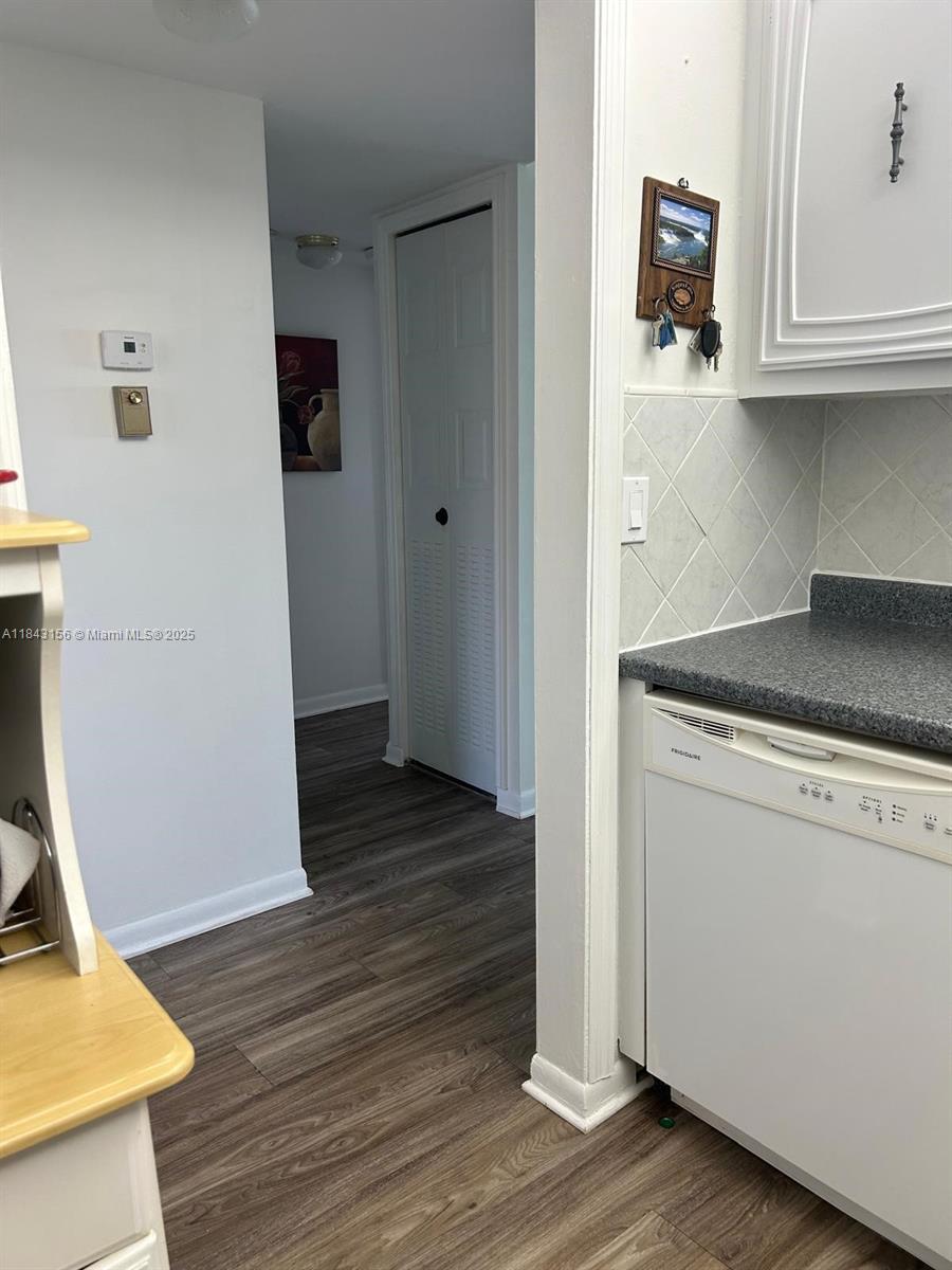 SOMERSET NO FIVE CONDO - Residential Lease