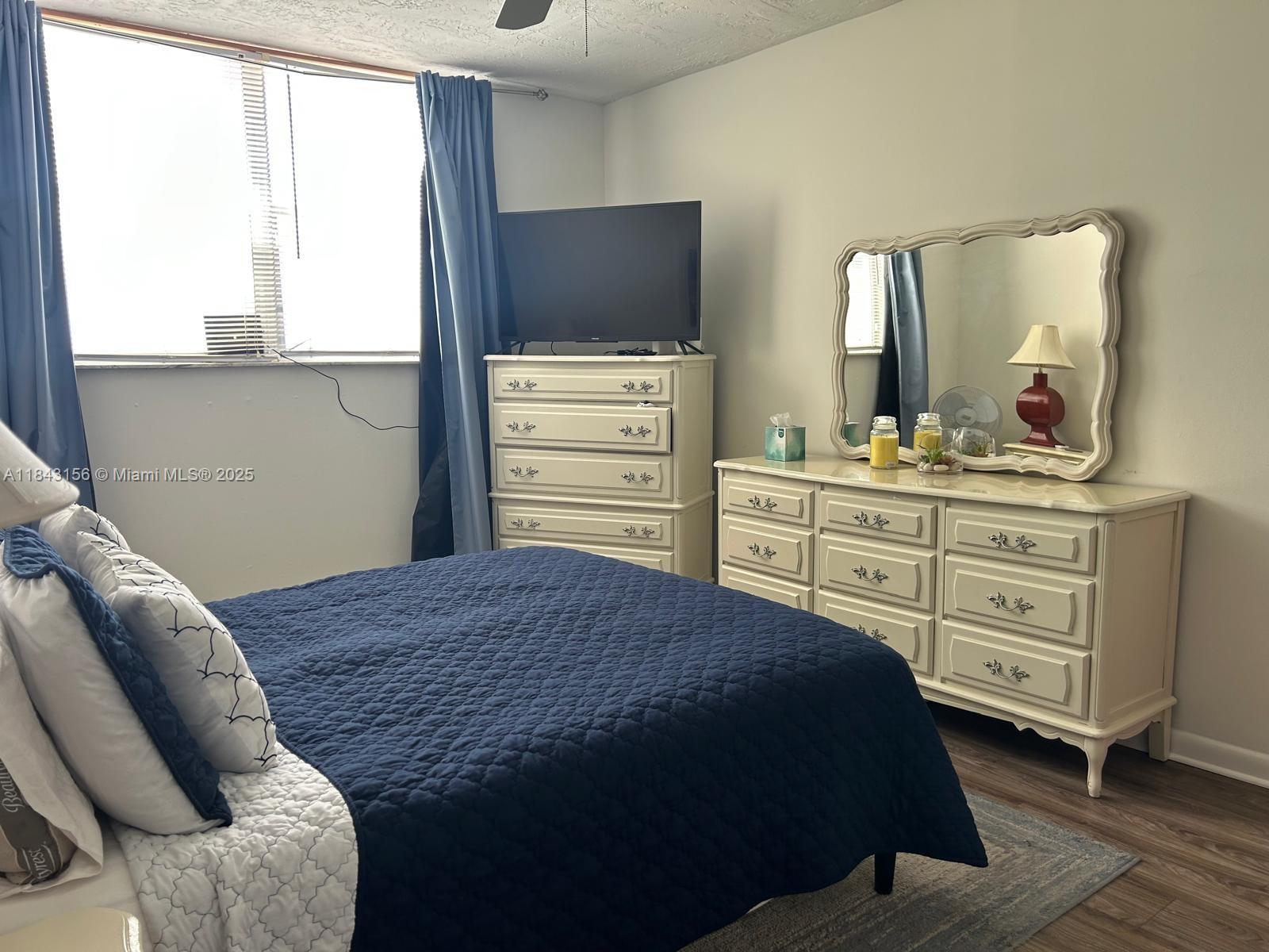 SOMERSET NO FIVE CONDO - Residential Lease