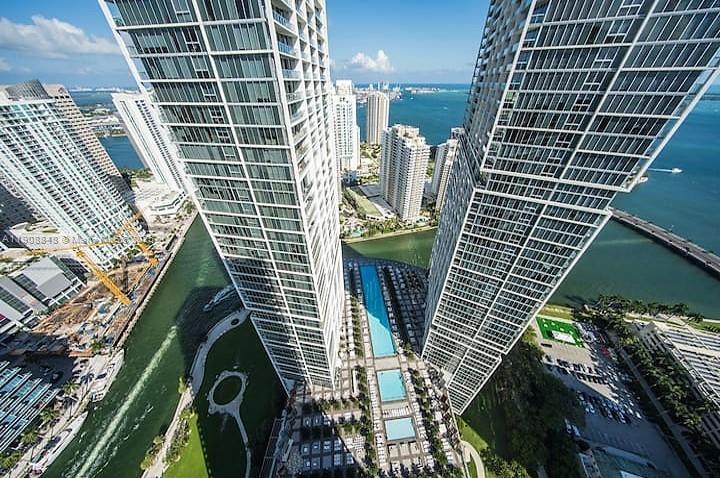 ICON BRICKELL CONDO NO 3 - Residential