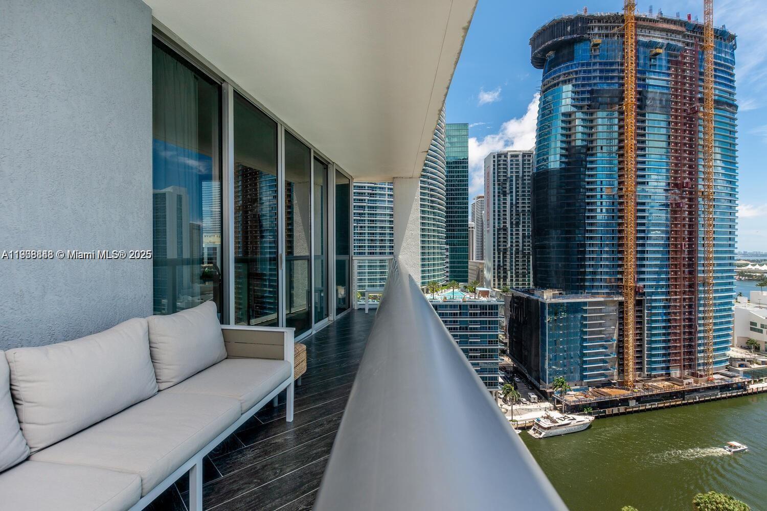 ICON BRICKELL CONDO NO 3 - Residential