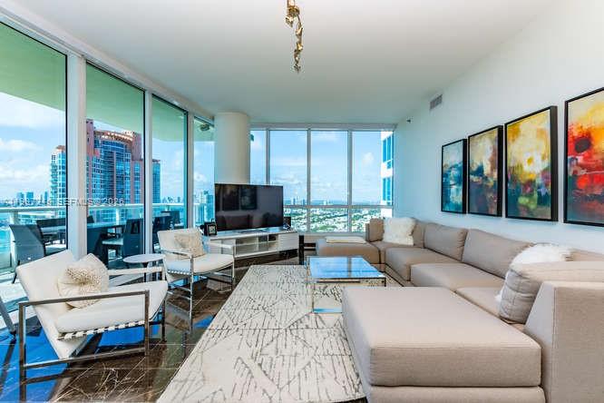 100 S Pointe Dr 3101