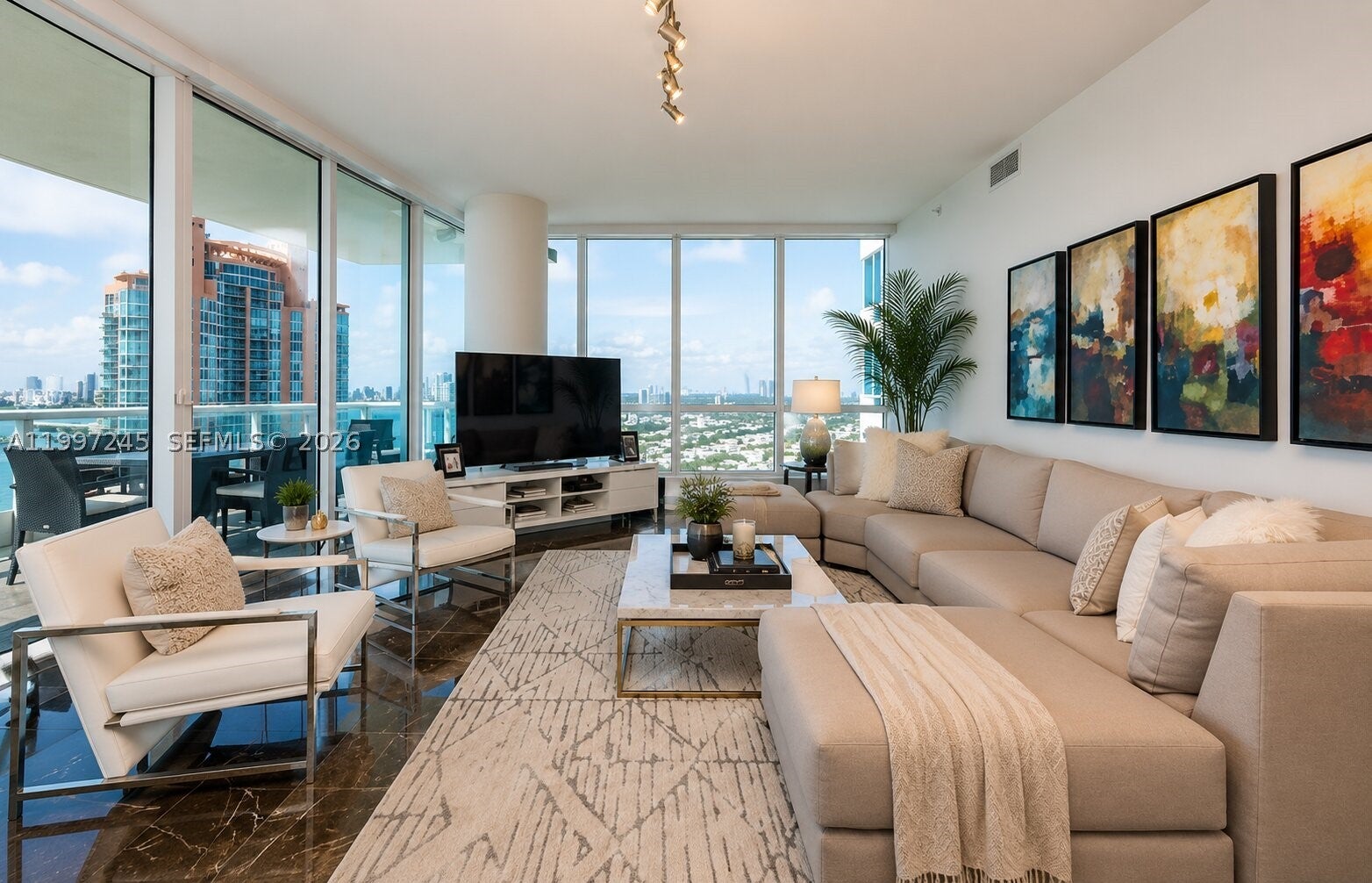 100 S Pointe Dr 3101