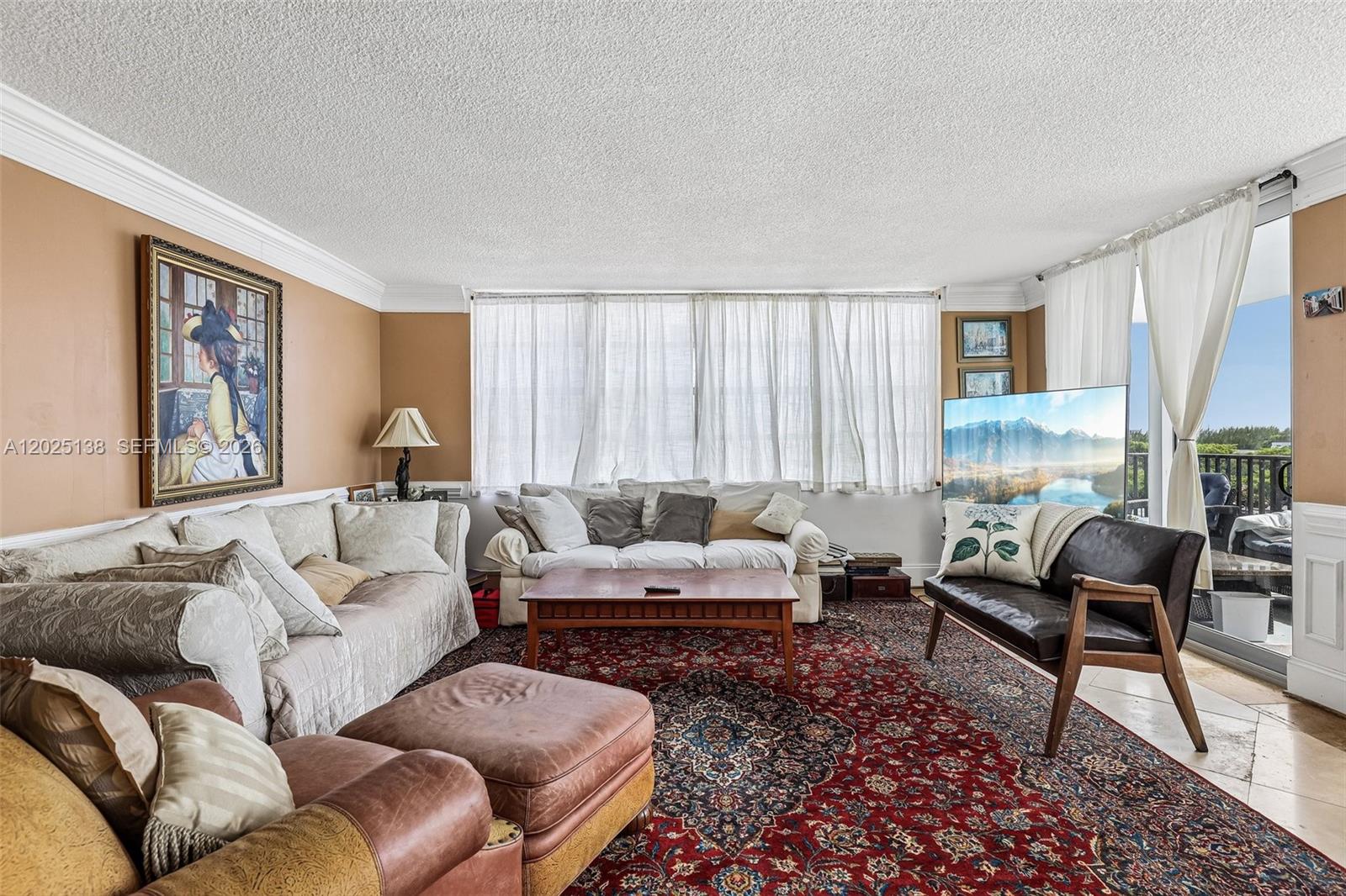 COMMODORE PLAZA CONDO - Residential
