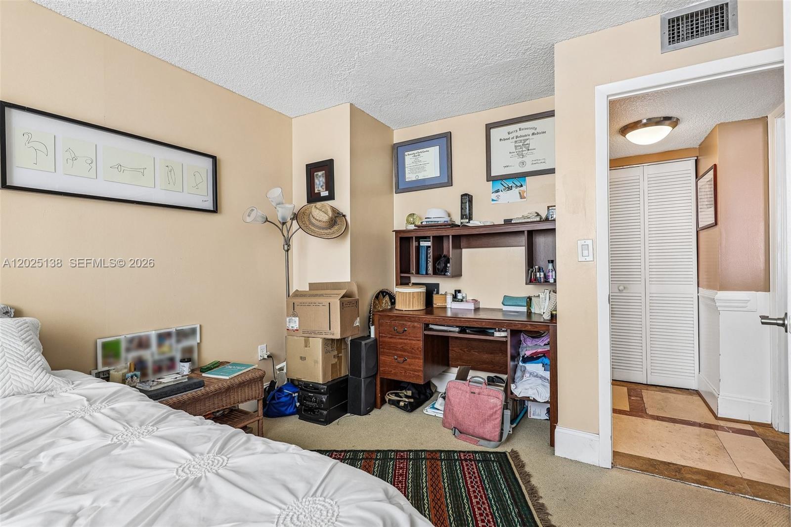 COMMODORE PLAZA CONDO - Residential