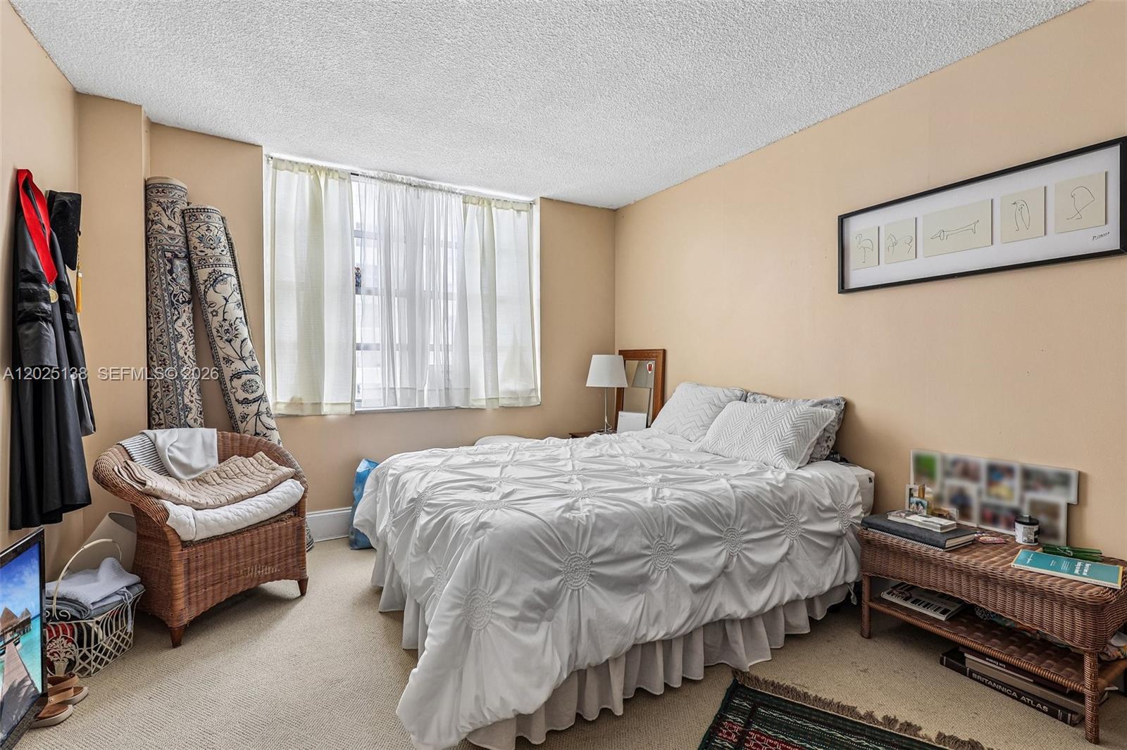 COMMODORE PLAZA CONDO - Residential
