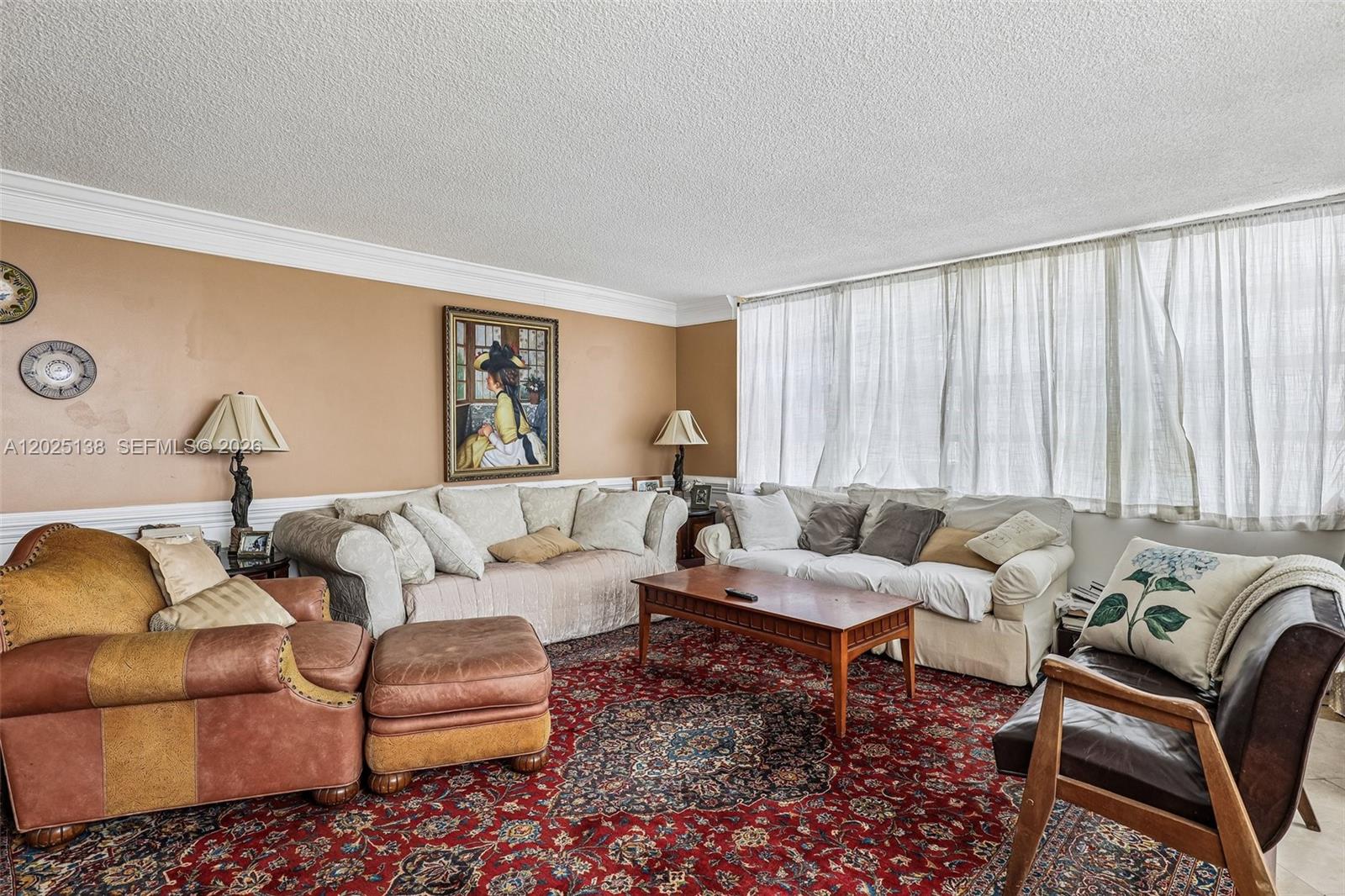 COMMODORE PLAZA CONDO - Residential