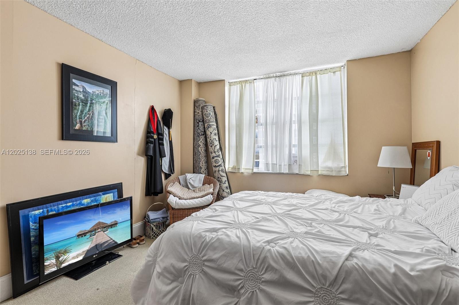 COMMODORE PLAZA CONDO - Residential