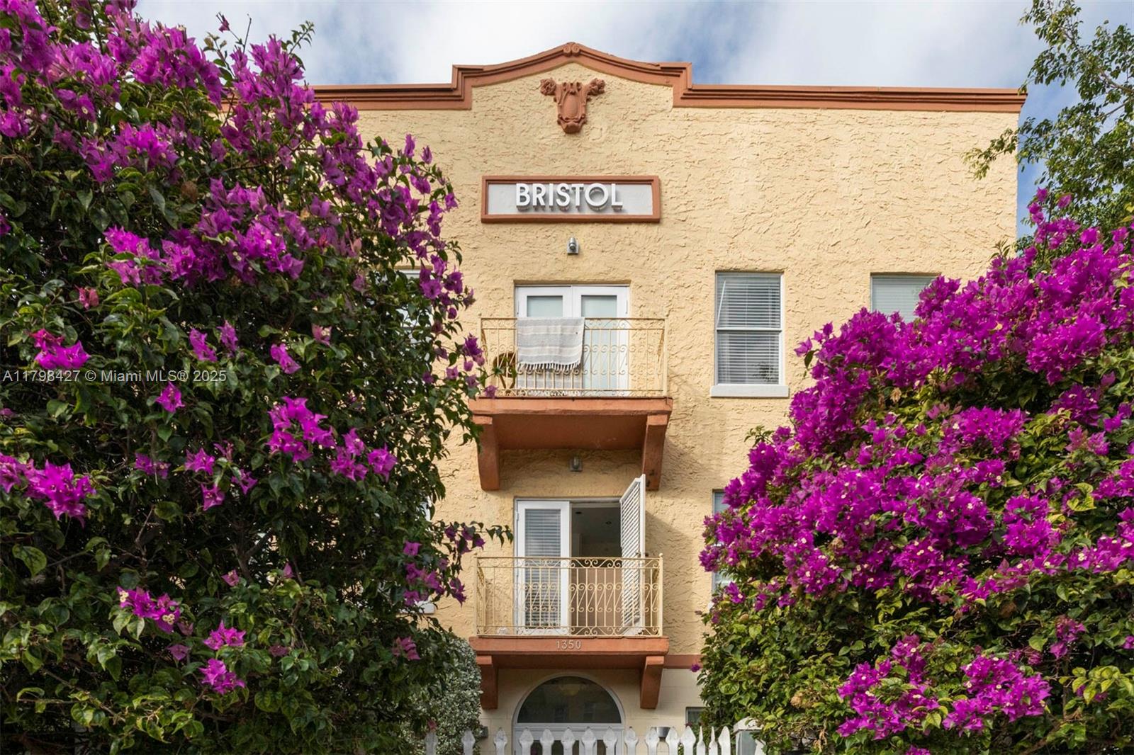 Rental Property at 1350 Pennsylvania Ave 104, Miami Beach, Miami-Dade County, Florida - Bedrooms: 2 
Bathrooms: 2  - $3,300 MO.