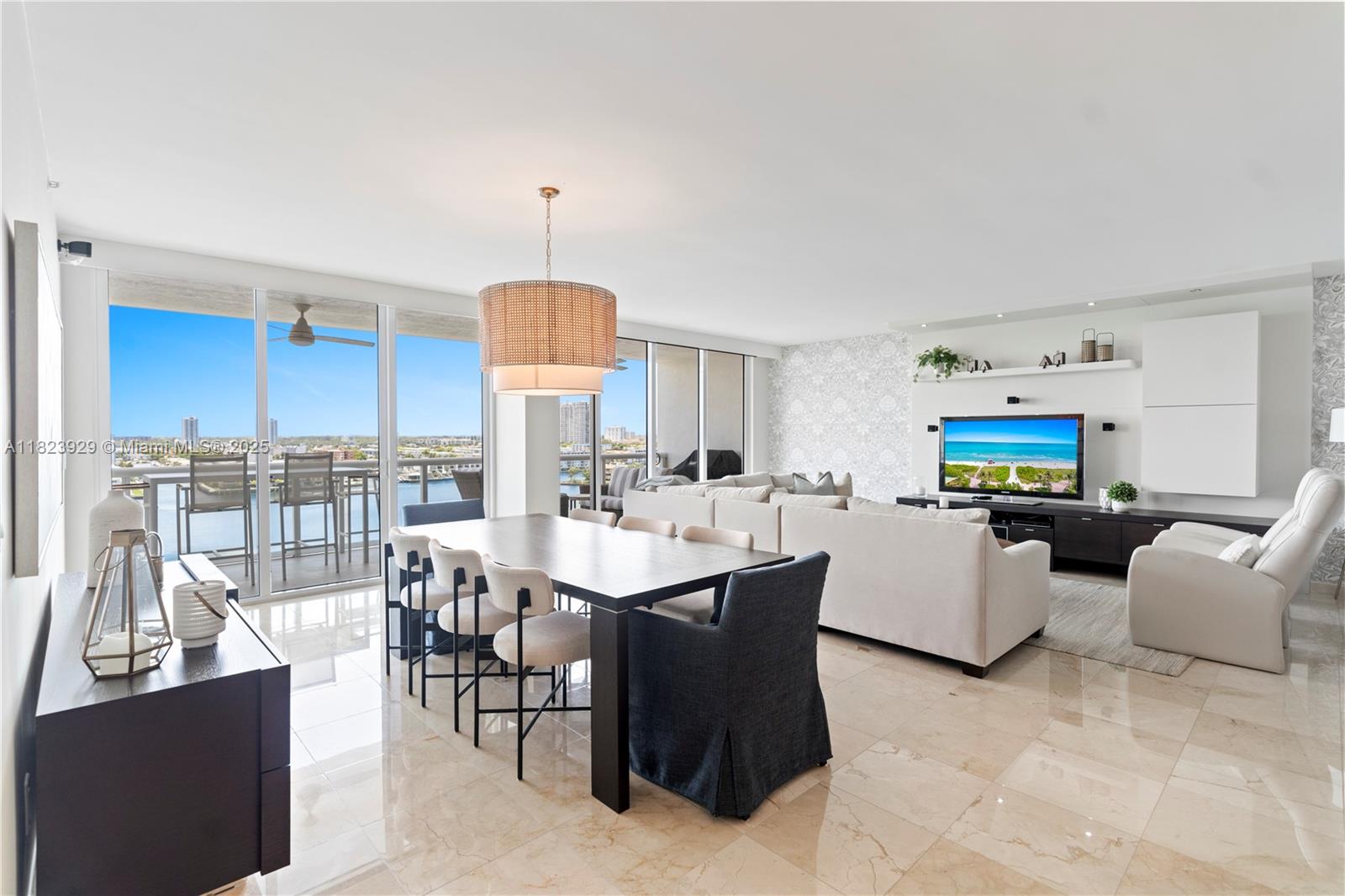 GOLDEN BAY CLUB CONDO - Residential