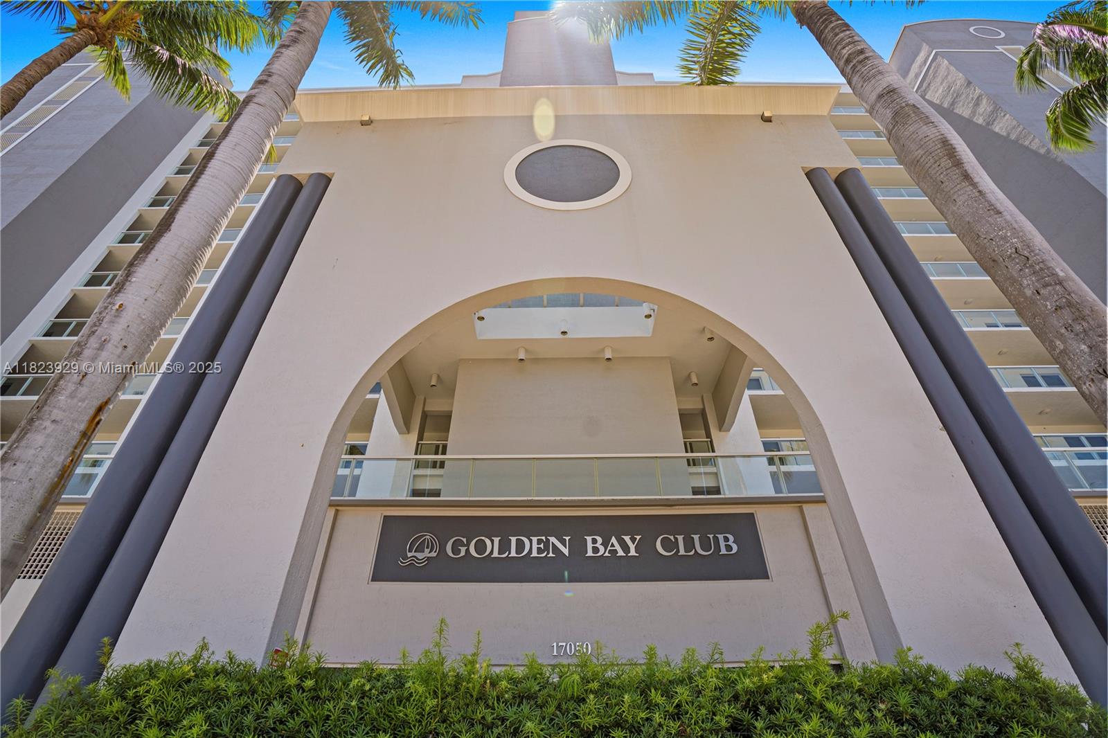 GOLDEN BAY CLUB CONDO - Residential