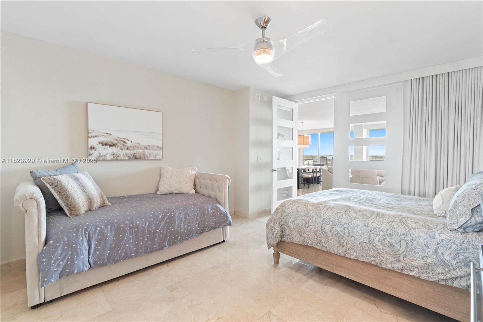 GOLDEN BAY CLUB CONDO - Residential