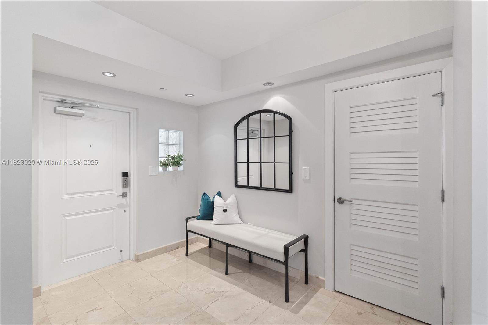 GOLDEN BAY CLUB CONDO - Residential