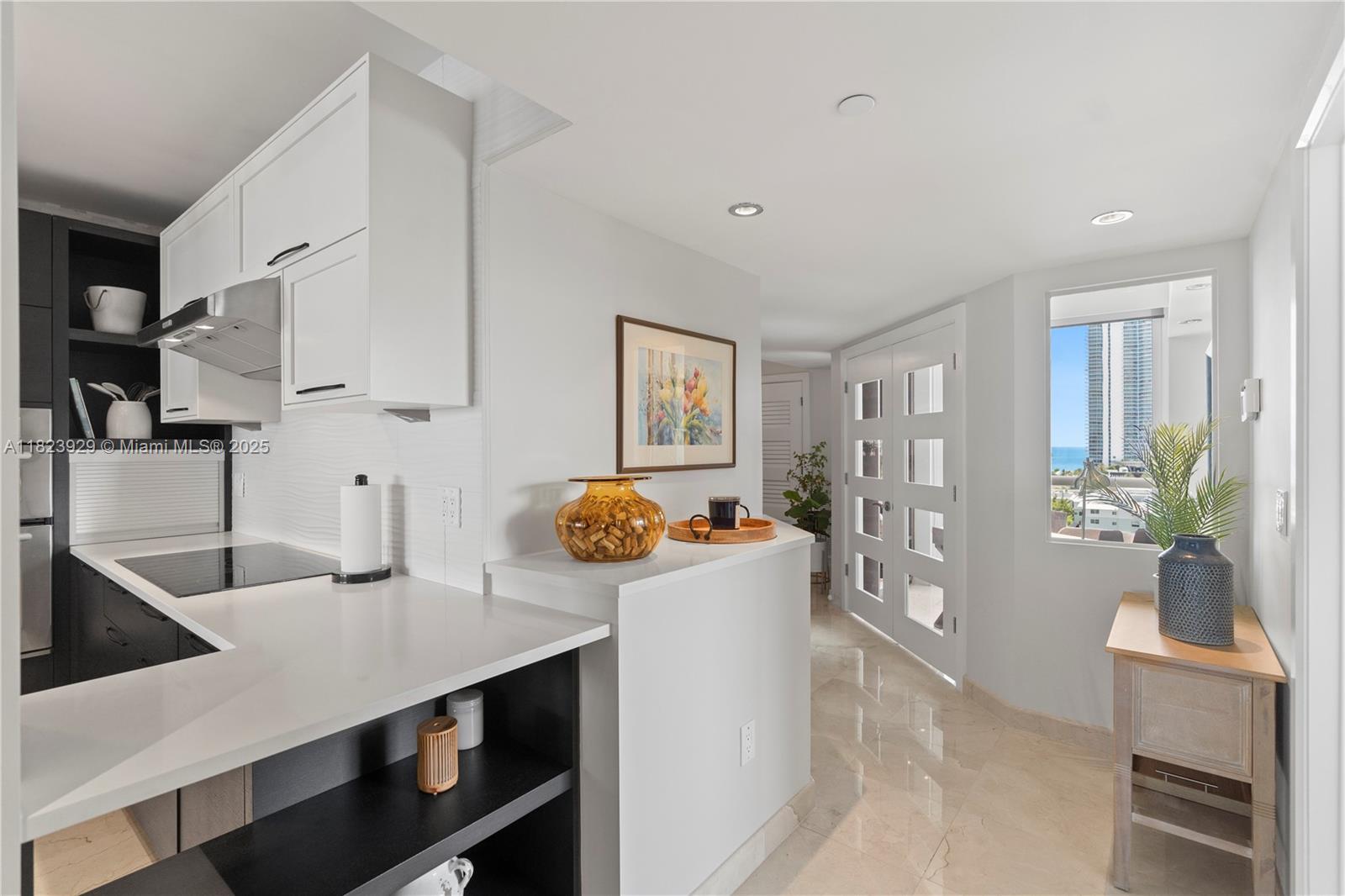 GOLDEN BAY CLUB CONDO - Residential